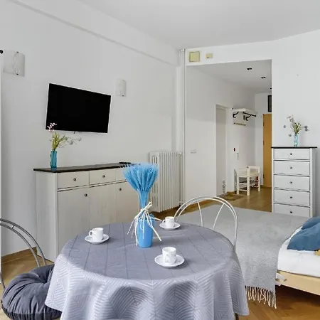 Aleja Przyjaciol By Solarento Apartman *