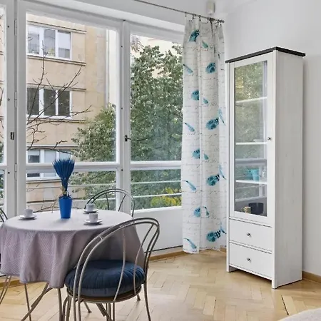 Aleja Przyjaciol By Solarento * Varşova